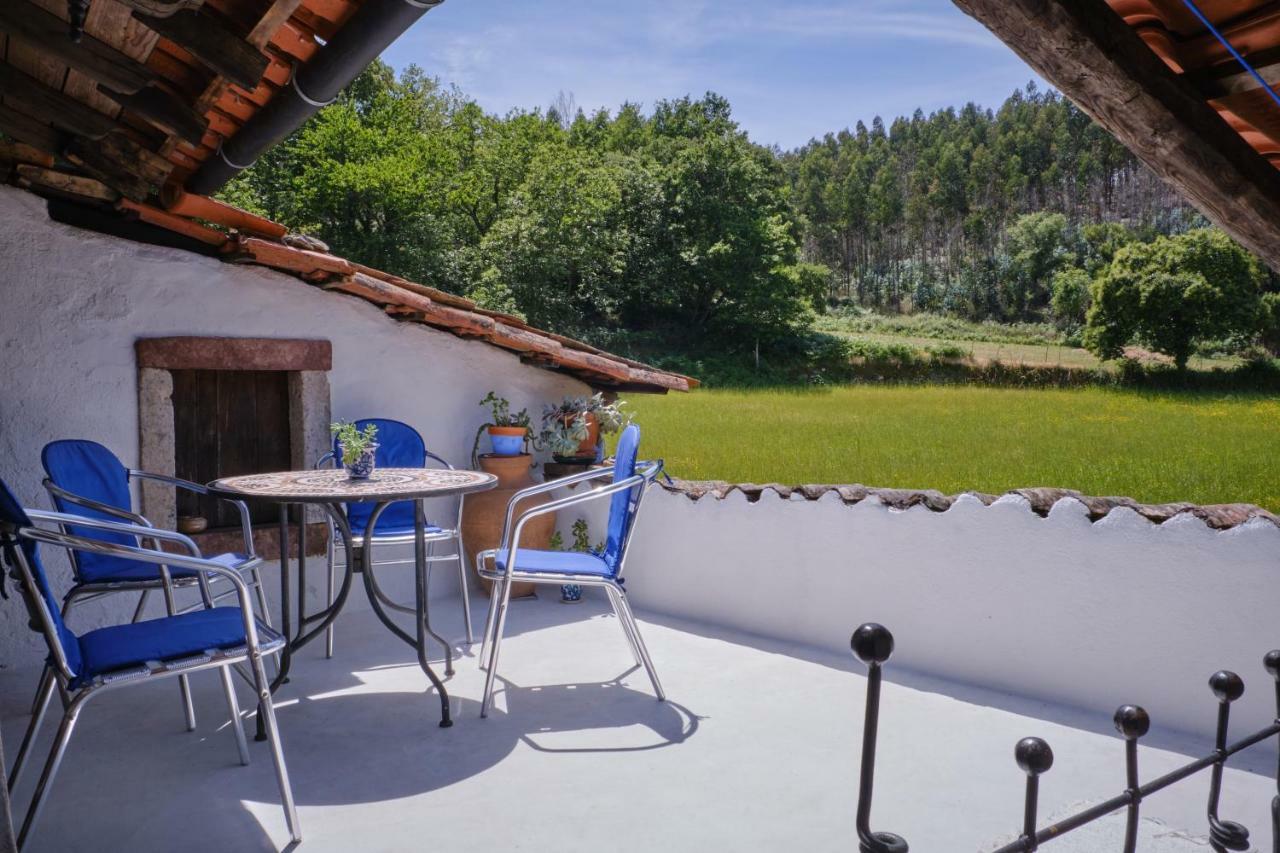 A Charming , Traditional Cottage At Quinta Da Ribeira فيلا نوفا دي بوياريس المظهر الخارجي الصورة